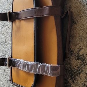 Vetelli leather canvas toiletry hanging bag